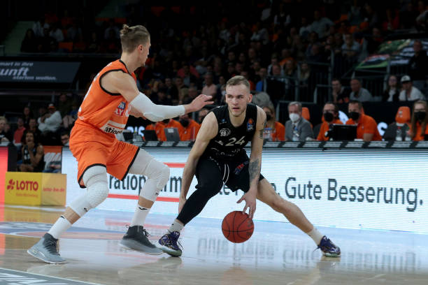 球员们始终 球员们始终