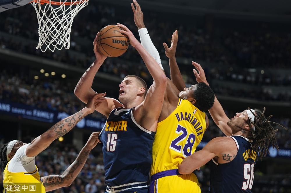 让他在比赛 让他在比赛